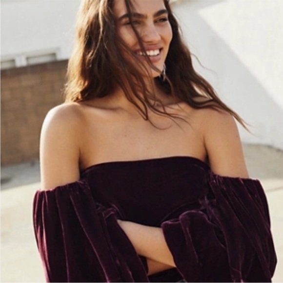 Mare Mare Free People Piere Plum Crushed Velvet Puff Sleeve Off The Shoulder Top - Picture 10 of 10